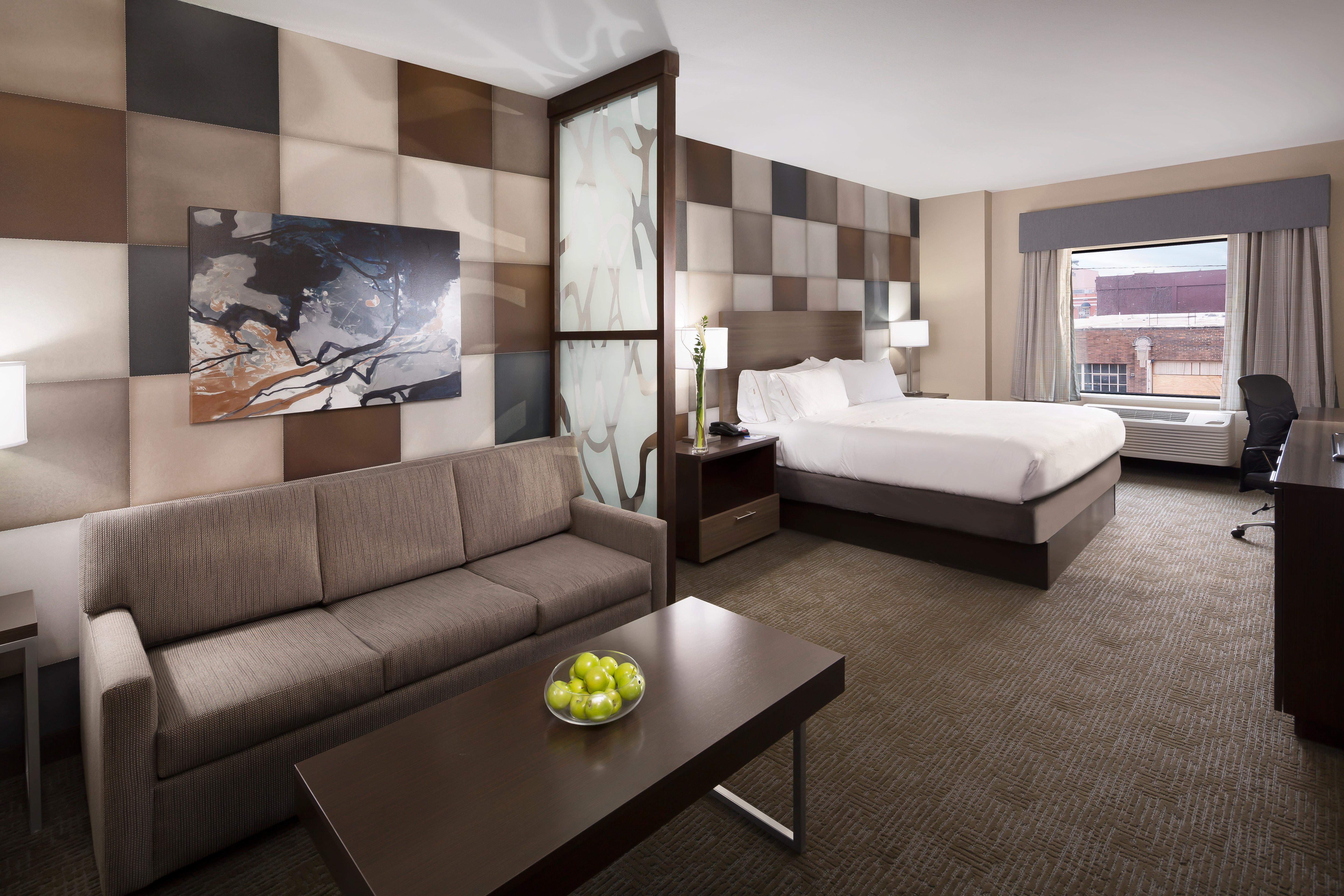 Holiday Inn Express & Suites Oklahoma City Downtown - Bricktown By Ihg Exterior photo